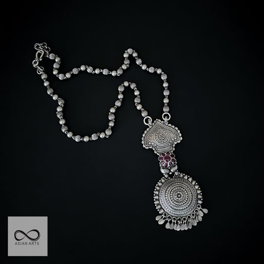 silver South Inspired Kemp Pendant with bead chain