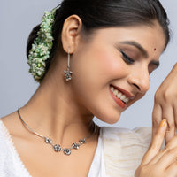 Handmade Casting Flower Design Lightweight Necklace