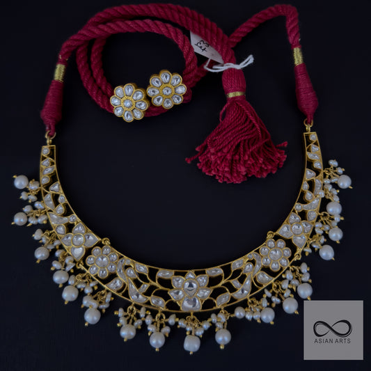 Silver Gold-Polished Kundan Necklace
