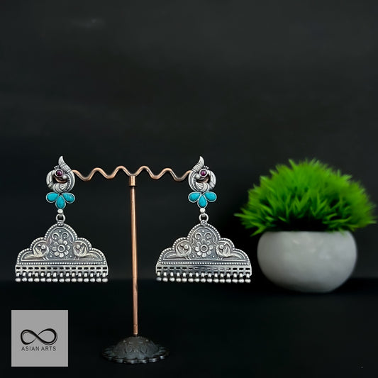 Silver Old-Look Carving Earrings with Stones Ver.1