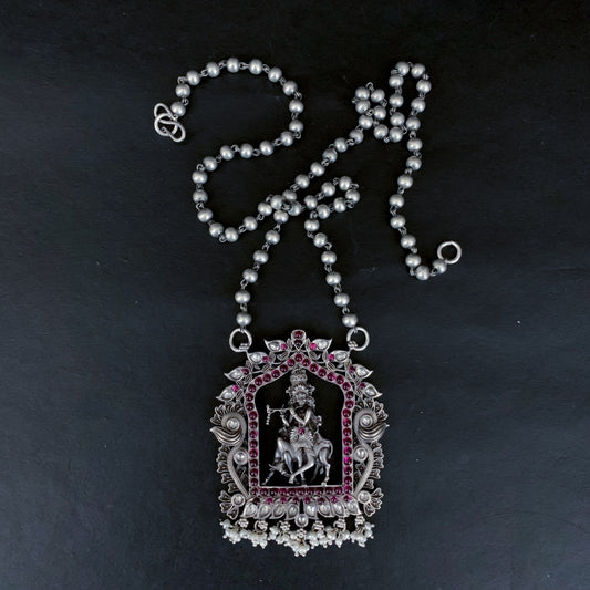 Silver handmade Krishna nakshi pendant with cultured pearls