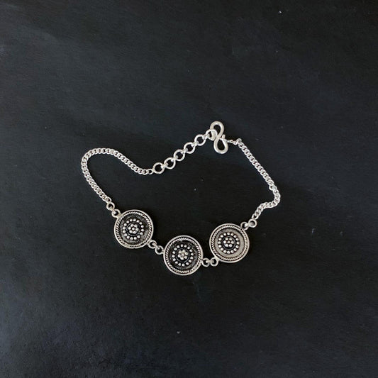 Silver Raised circle rawa bracelet