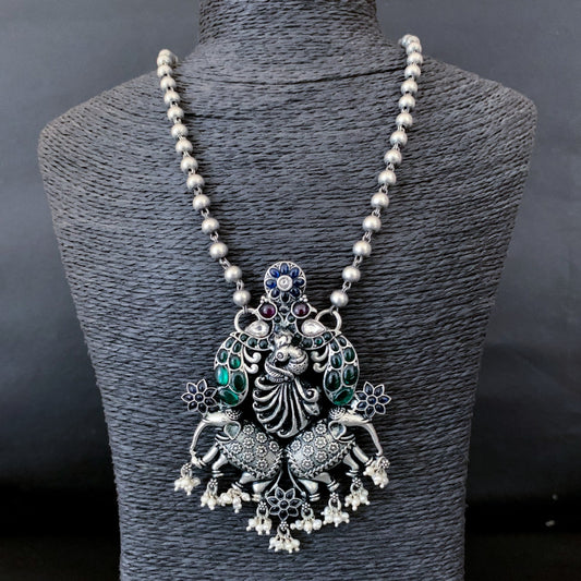 South style kemp stone bird-elephant necklace & earring set
