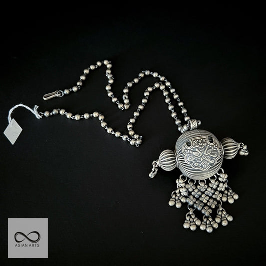 Silver Old-Look Bead Chain Jhalar Necklace